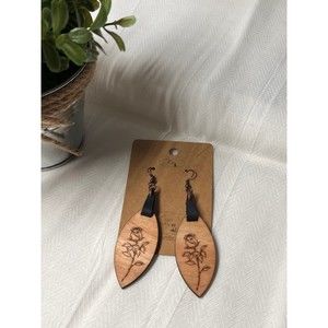 Laser-engraved wooden dangling earrings for women